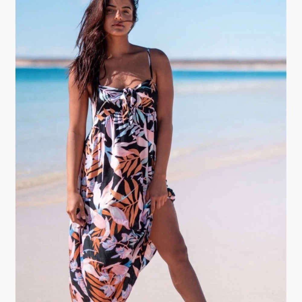 Billabong Midi Dress Size M